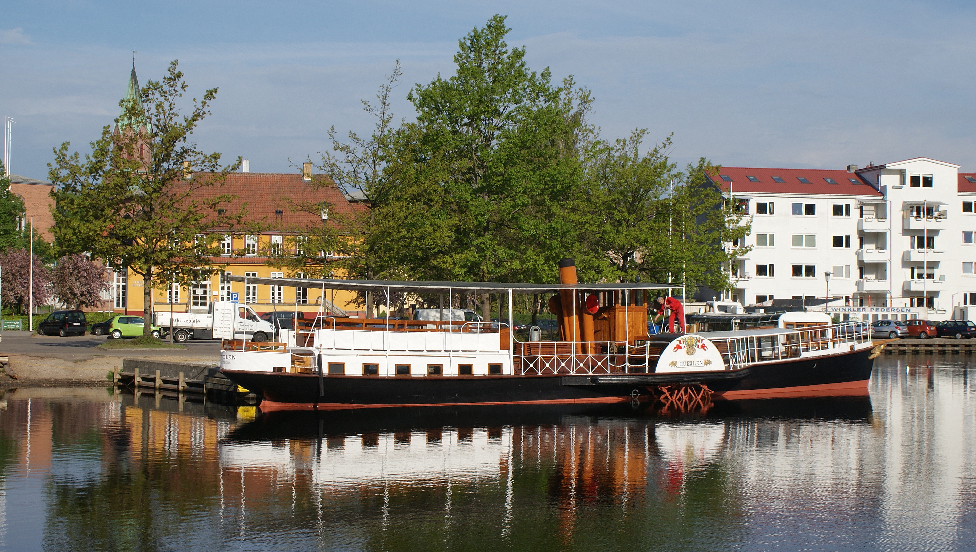 Hjejlen, verdens ældste kuldrevne hjuldamper, i Silkeborg havn
